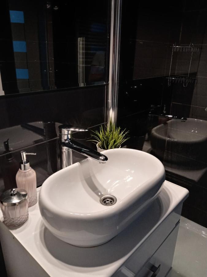 Apartament Sloneczna Przystan Kołobrzeg Buitenkant foto